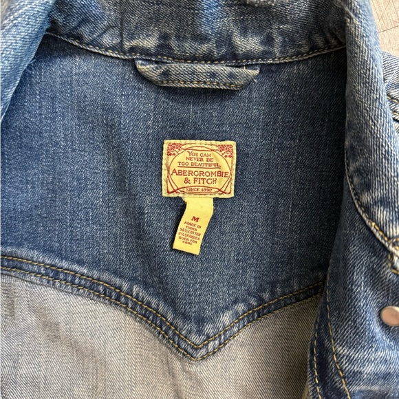 Y2K Abercrombie & Fitch Denim Jacket - Picture 6 of 9